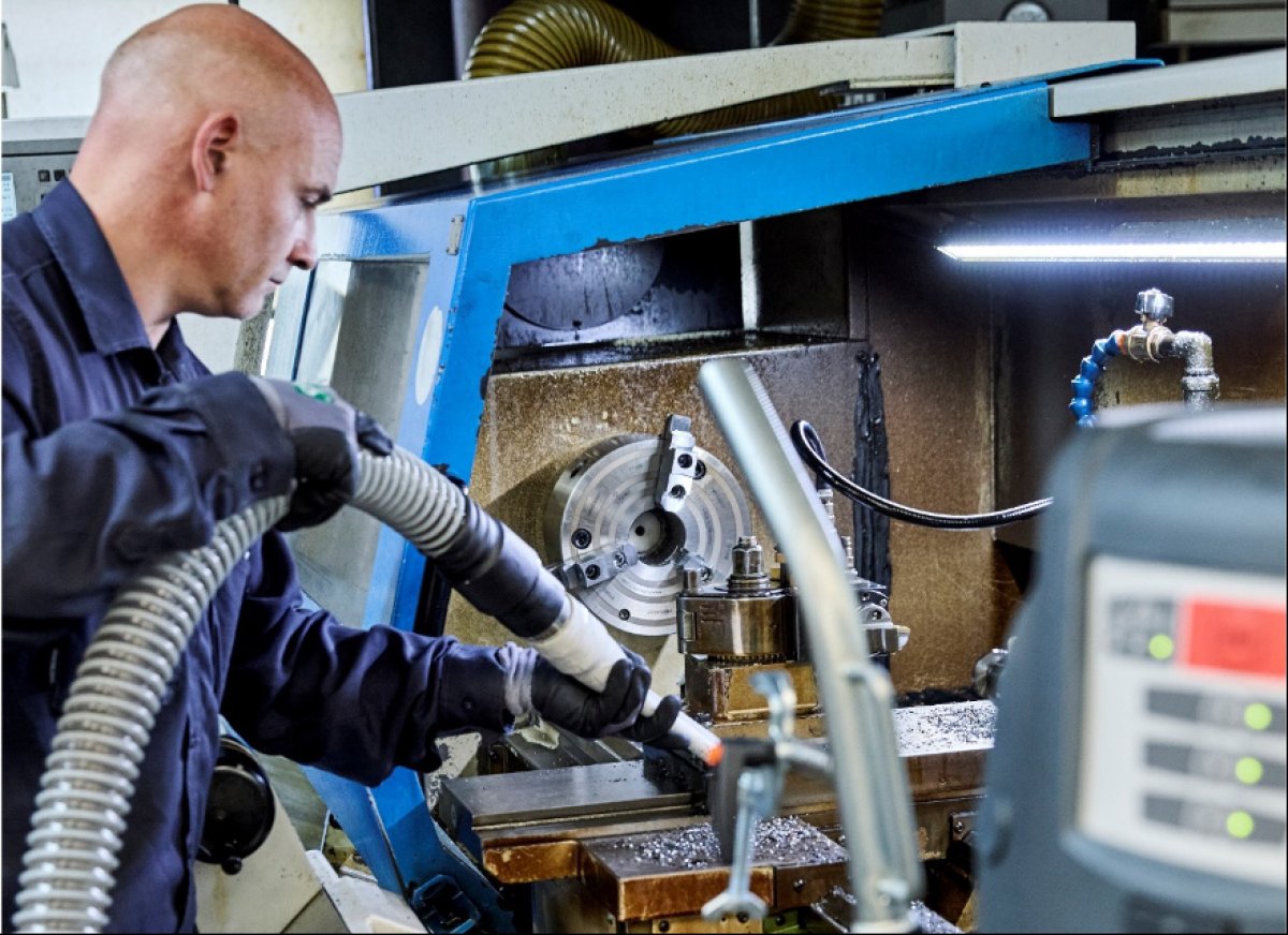 OIL230, un aspirateur pour la récupération des huiles de copeaux métalliques