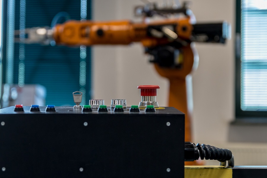 Ultralife Corporation lance des piles et batteries pour les robots industriels
